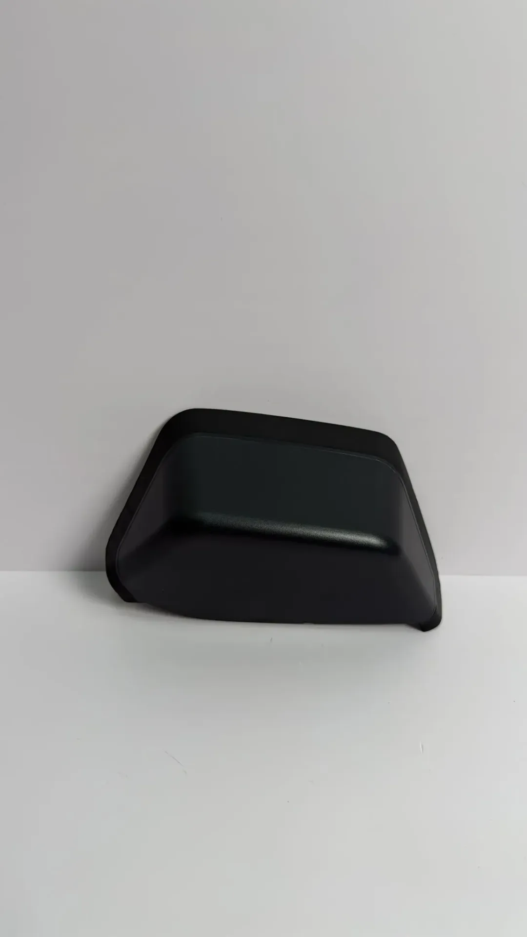 [UNEA-4107260] Panel mbrojtës anësor djathtas 1