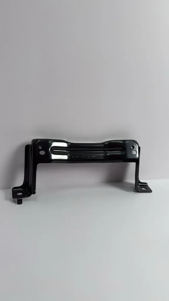 [UNE-5401463-Q1] Mbajtese e dorezes se kapjes mbrapa / Rear grip handle holder
