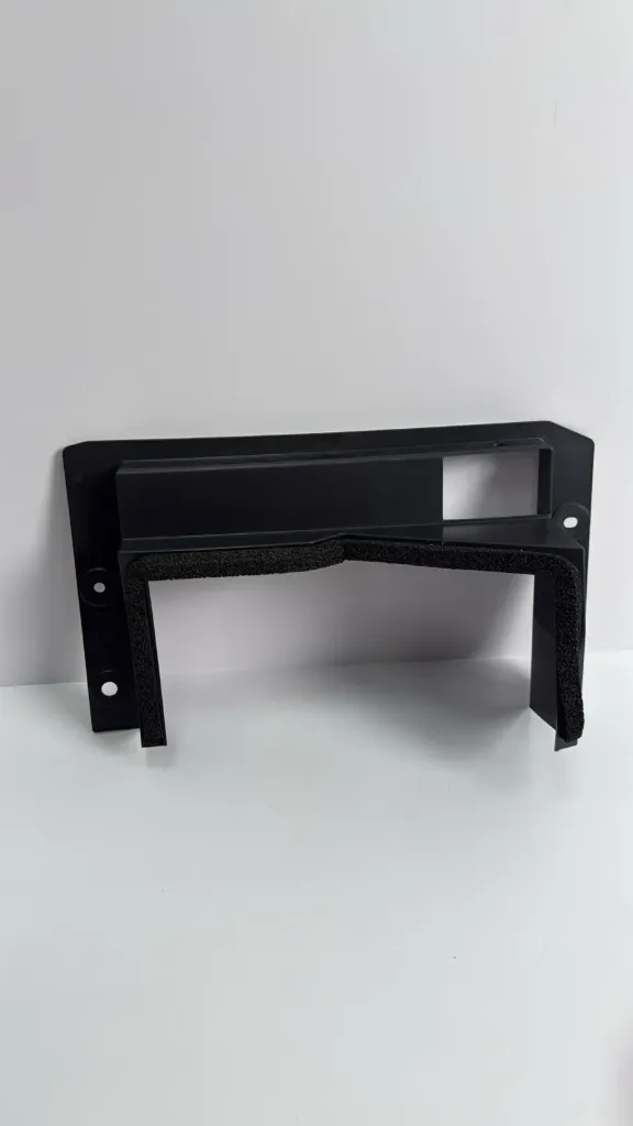 [UFEA-2804740] Panel izolues akustik i ajrimit te pasem djathtas / Rear right ventilation acoustic insulation panel