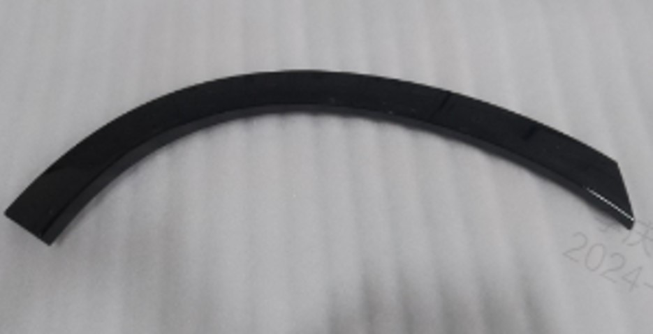 [UFEA-5302440] Panel dekorativ i harkut te rrotes mbrapa djathtas (komplet) / Rear right wheel arch decorative panel