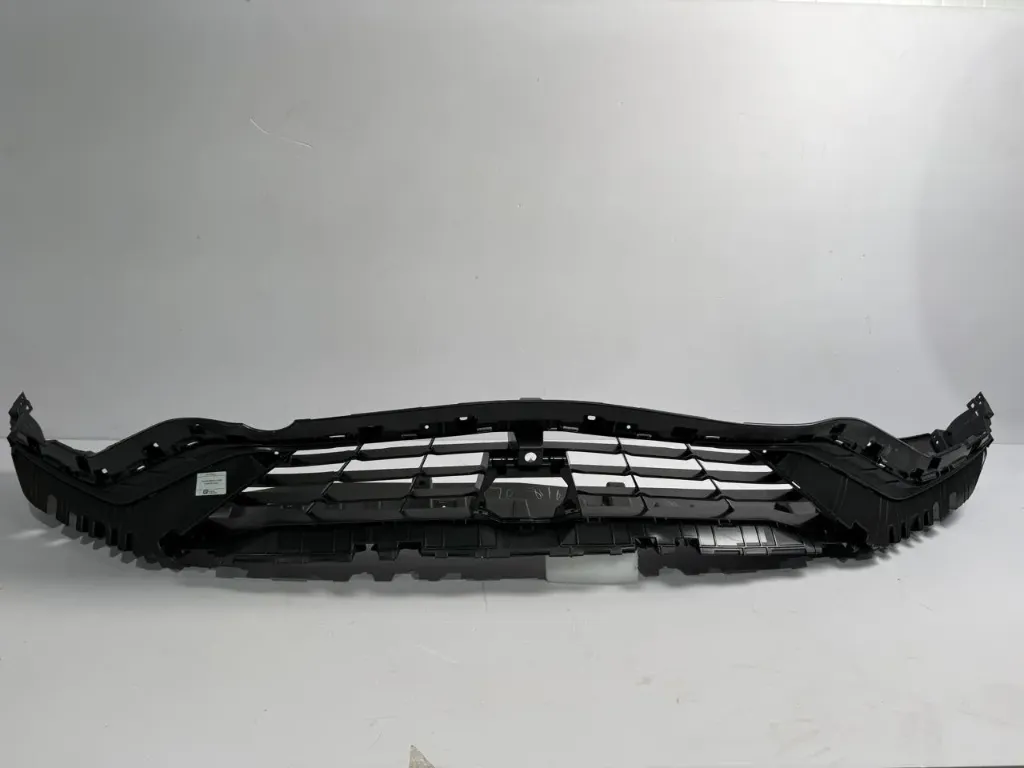 [UFEA-2803112] Parakolp perpara – pjesa e poshtme (trupi) / Front bumper – lower part (body)