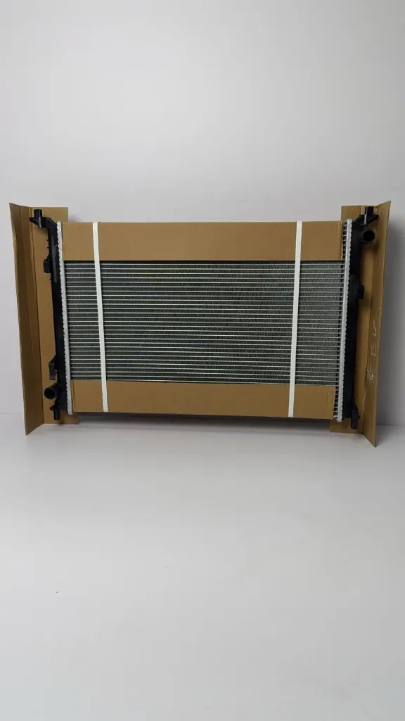 [HDE-1301030B-C] Radiator uji / Water radiator