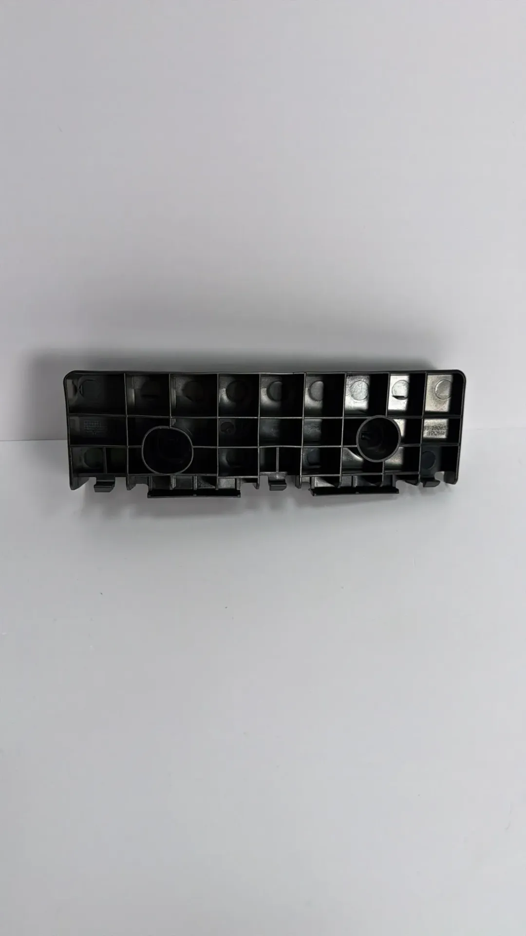 [ST-2804420] Mbajtëse e pasme djathtas e parakolpit mbrapa (komplet) M00666