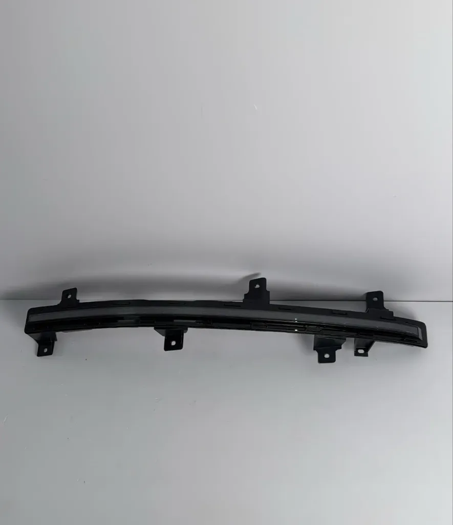 [STER-4102500] Drite e griles perpara majtas / Front left grille light