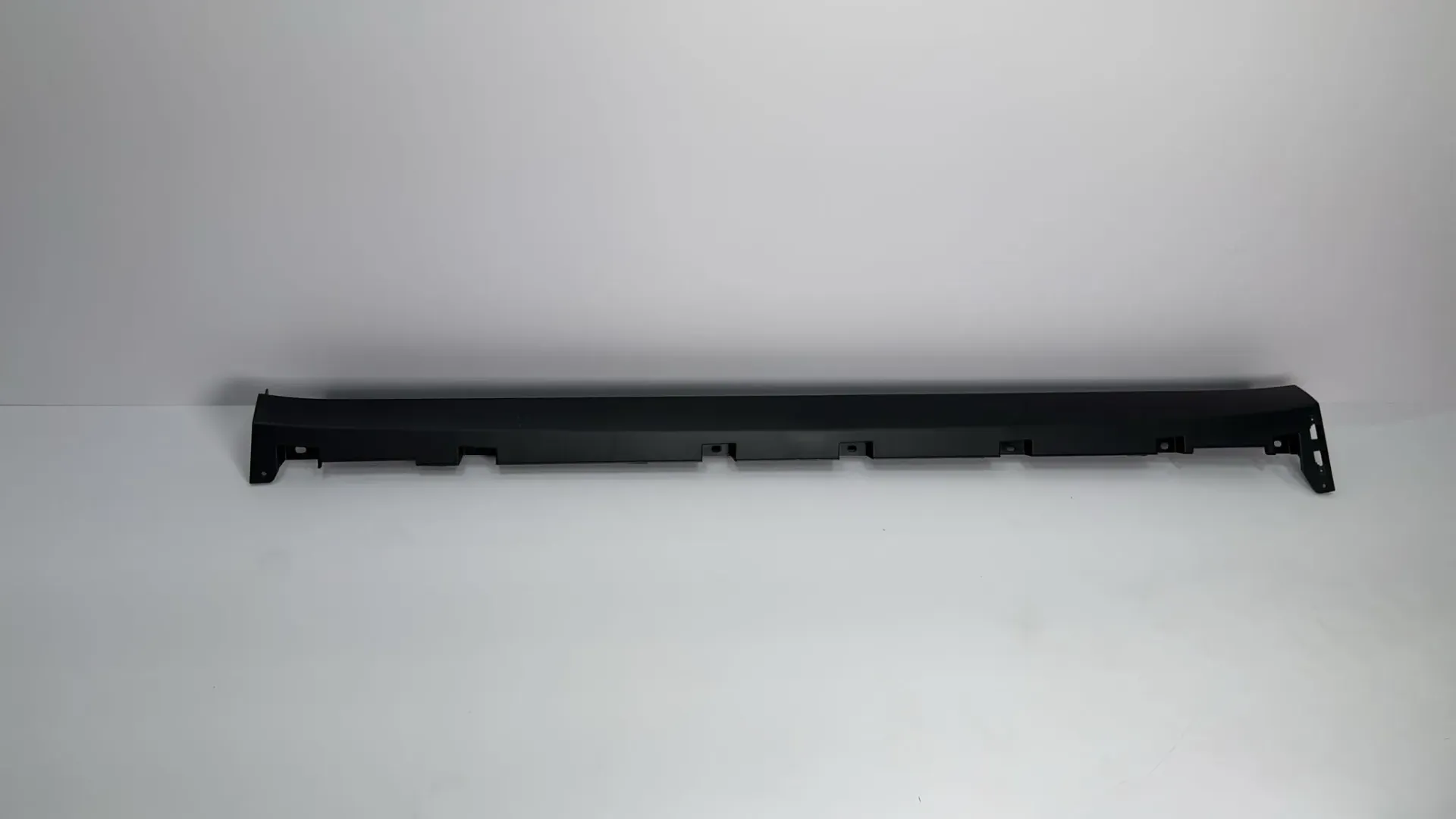 [ST-5402820-00B0] Prag anësor i karrocerisë djathtas – i zi standard