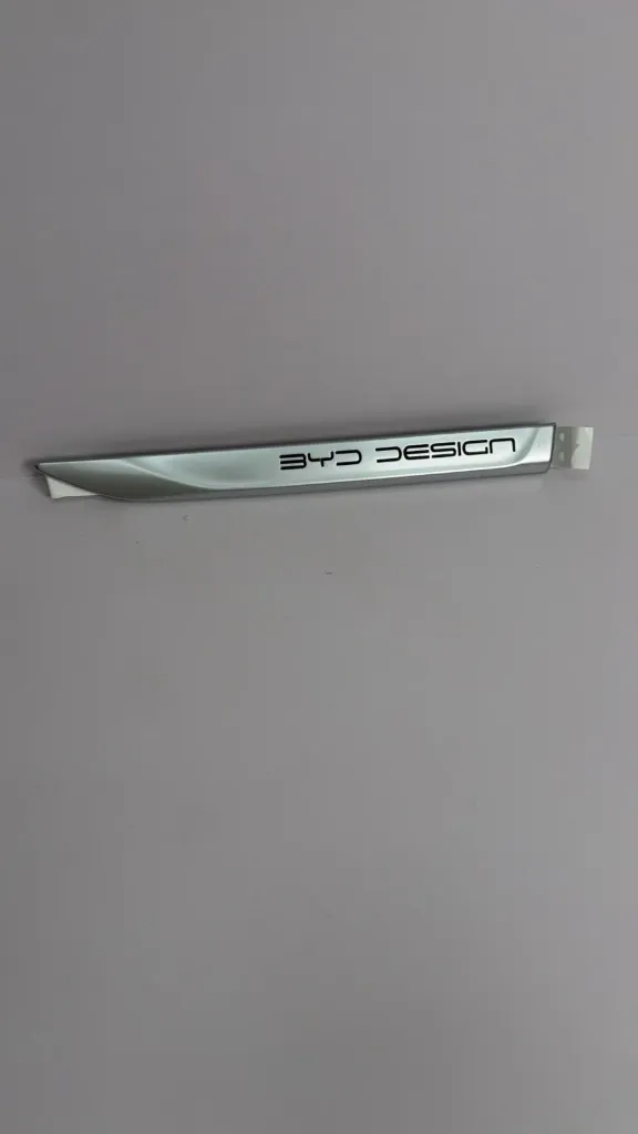 [SC2E-5402750] Shirit dekorativ i parafangos majtas / Left fender trim strip