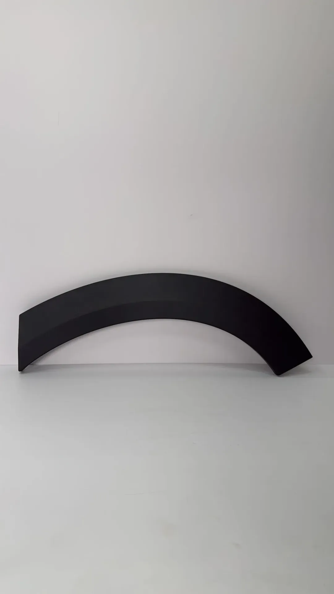 [UNEA-5302430] Panel dekorativ i harkut të rrotës mbrapa majtas (komplet)