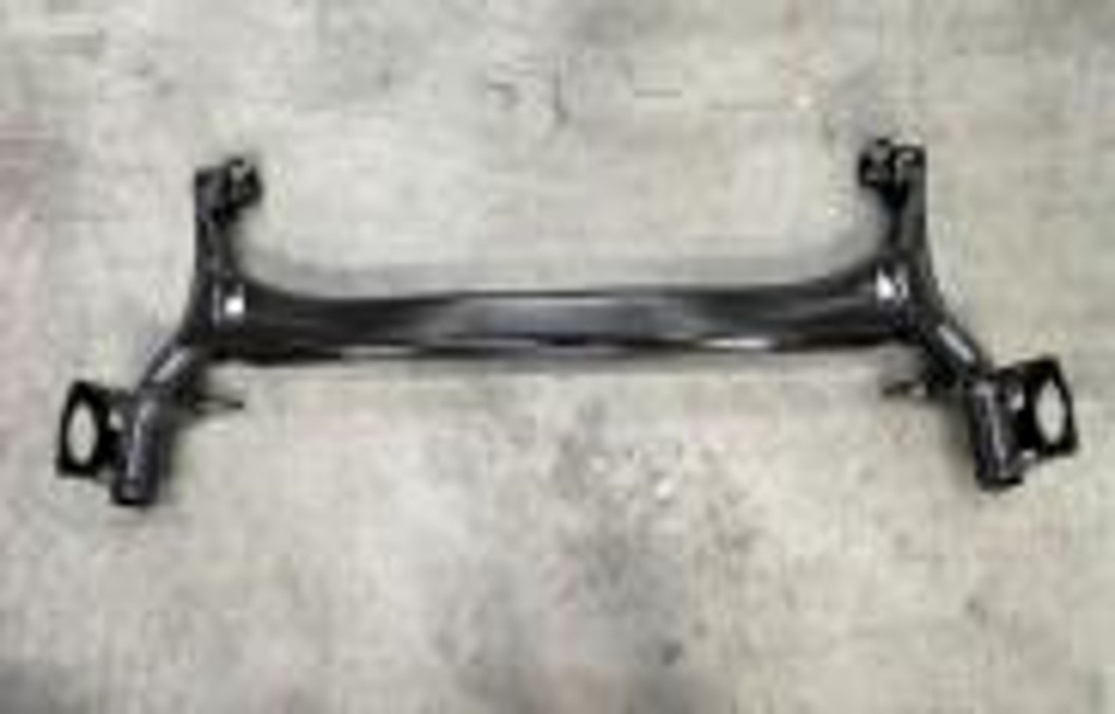[EL-2810030-D2] Trare tub torsioni mbrapa (komplet) / Rear torsion beam (completed)