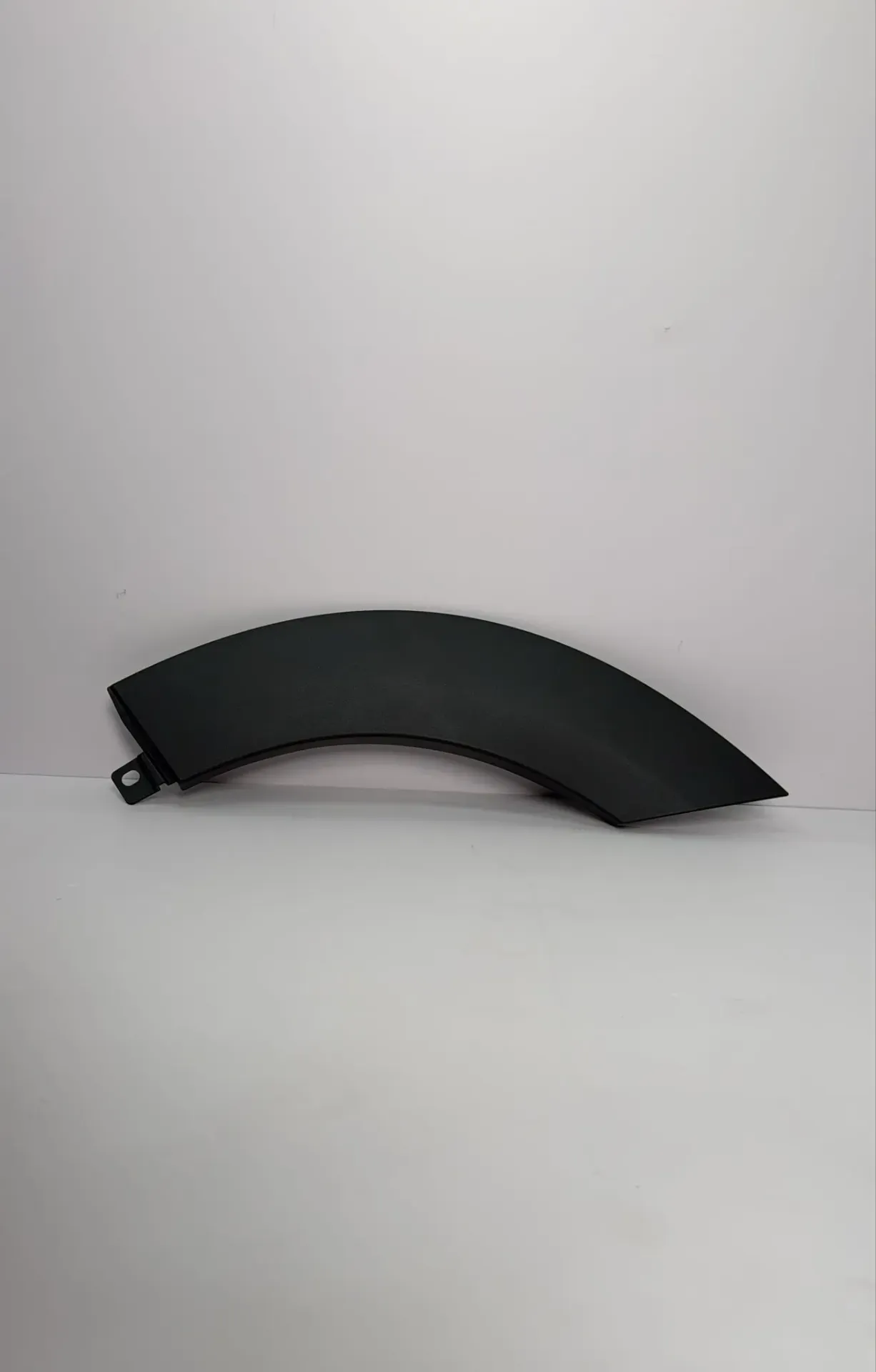 [UNEA-5302450] Panel dekorativ zgjerues i parafangos se deres mbrapa majtas (komplet) / Rear left door fender extension decorative panel (complete)