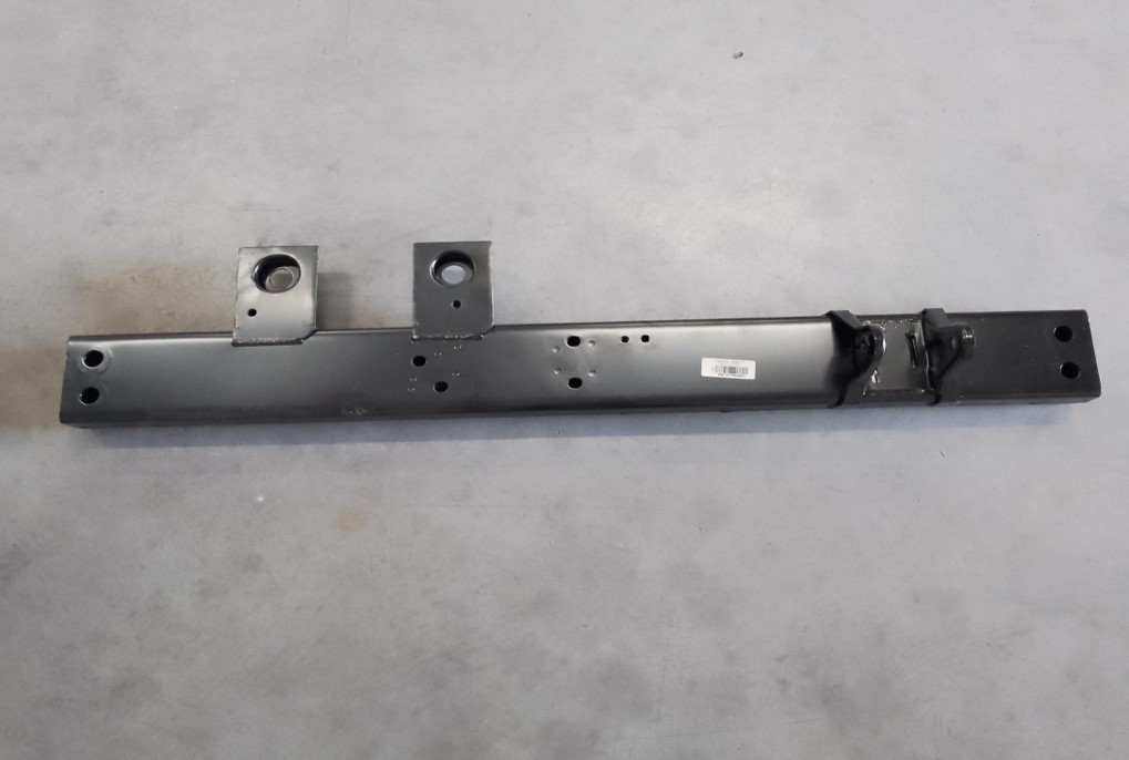 [EQEA-5301940-C] Traverse e poshtme e ndarjes se perparme / Lower Beam Assy Compartment Front