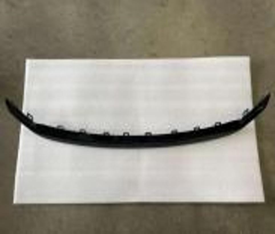 [ELEAD-2803114-C] Shirit dekorativ i parakolpit përpara (siper) / Front bumper decorative strip (top)
