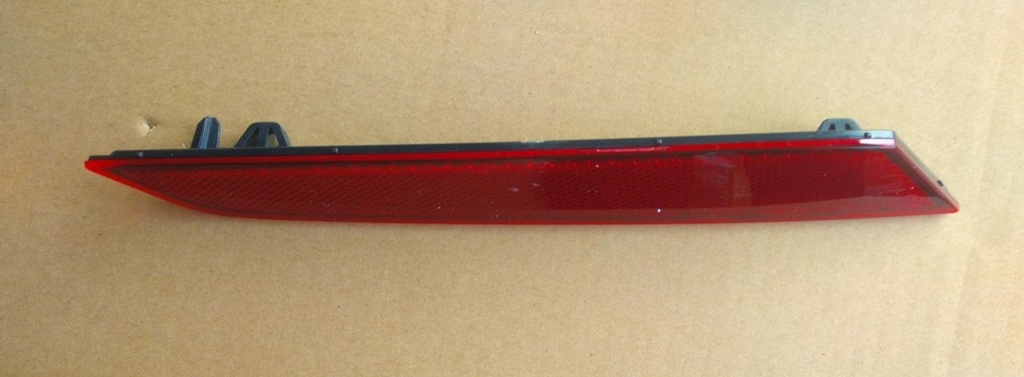 [EQEA-4135200-C] Drite mjegulle mbrapa djathtas / Rear fog lamp right