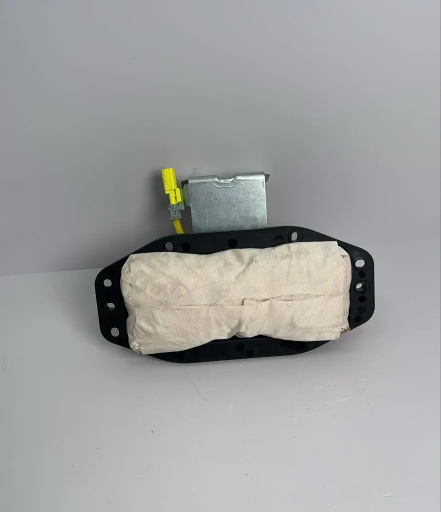 [UFEA-5820200] Modul airbag pasagjeri perpara / Front passenger airbag module