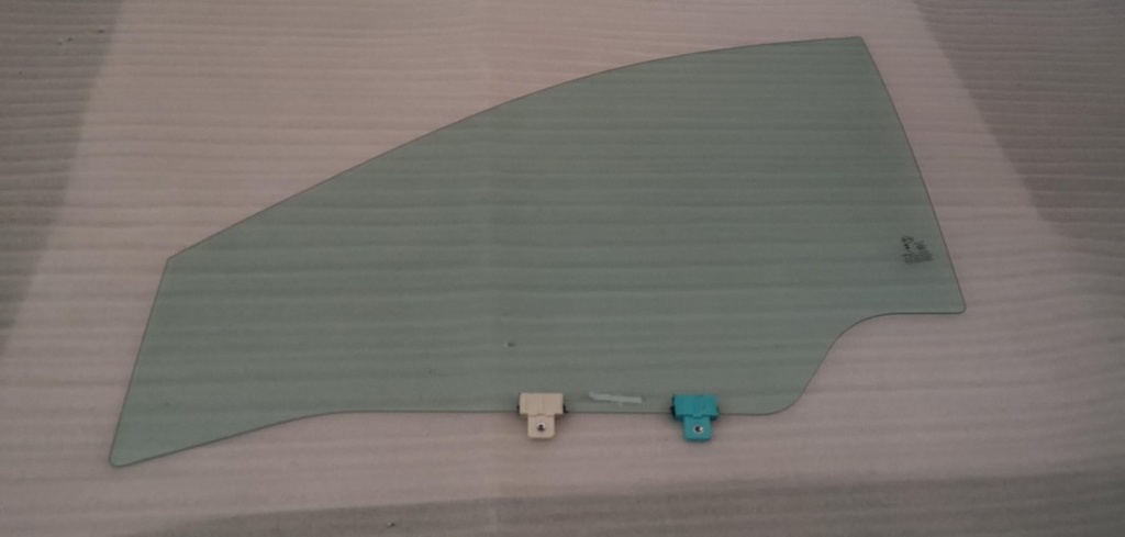 [EQEA-6103100-C] Xham i deres perpara majtas / Front left door glass