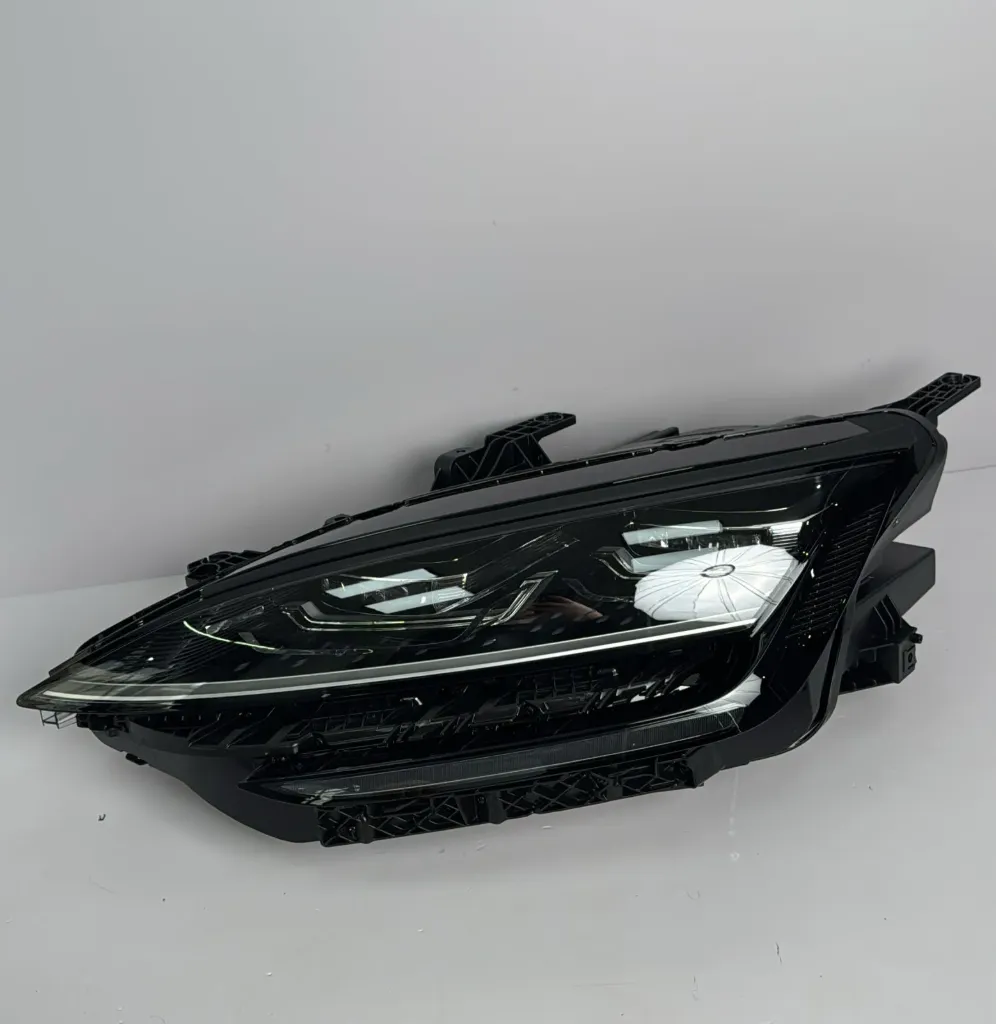 [SA3HK-4121010] Fener majtas / Left headlight