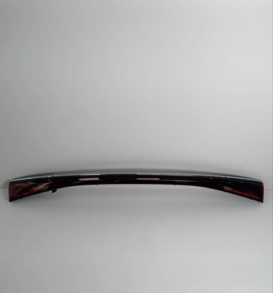 [SC2E-4107300] Stop qendror (mbrapa) / Central brake light