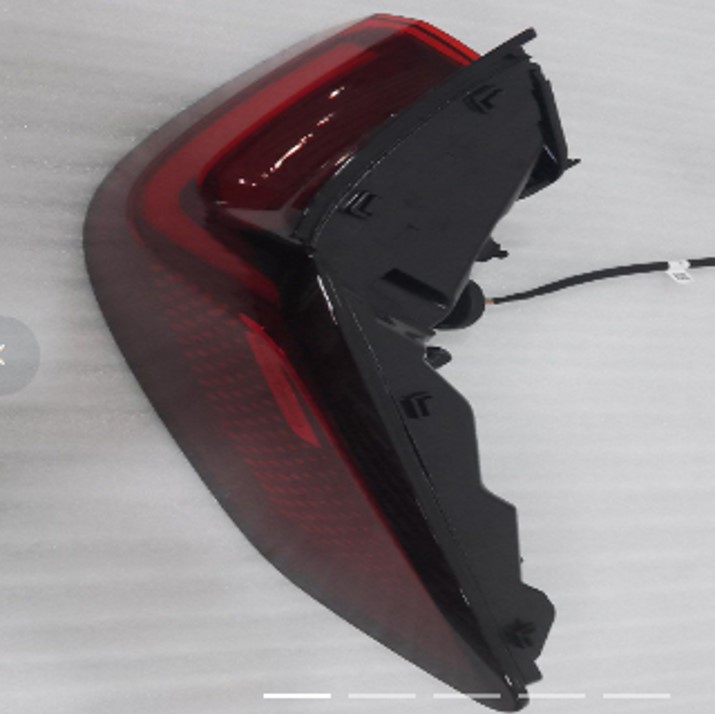 [SA3HK-4133020] Stop djathtas / Right rear light