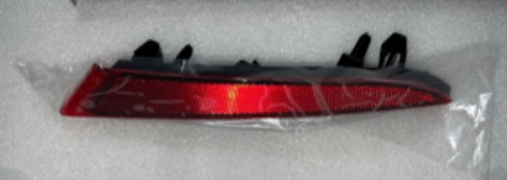 [SC2E-4135200-C] Reflektor mbrapa djathtas / Rear right reflector