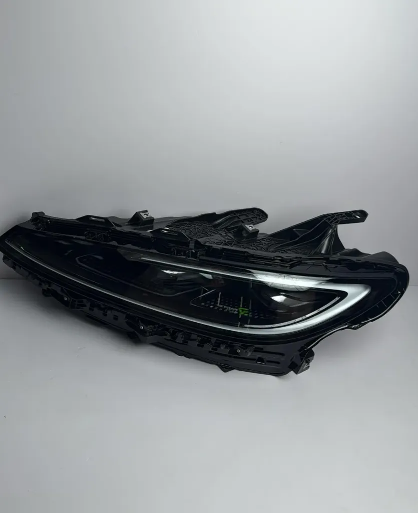 [UNEA-4121010D] Fener majtas (komplet) / Left headlight