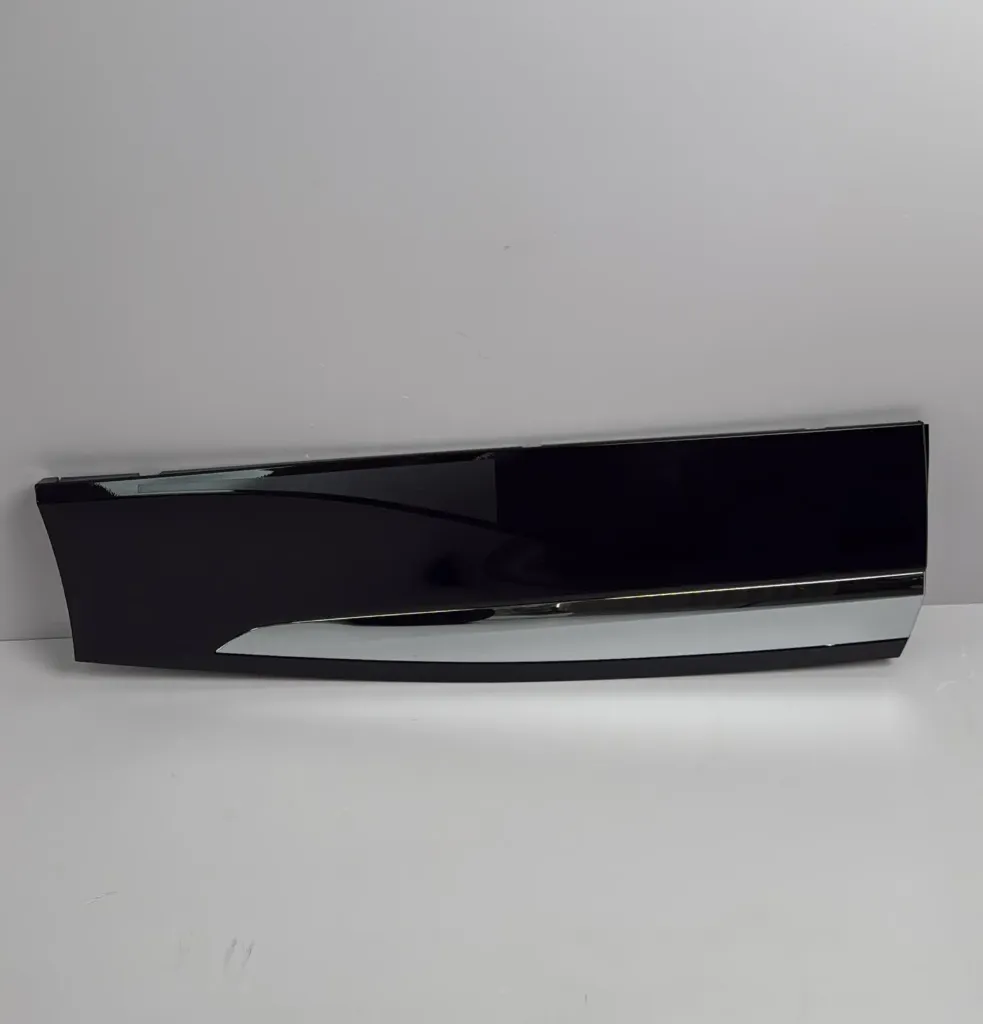 [L11G854949ADPJ] Panel i jashtem dekorativ i deres mbrapa majtas / Rear left door decorative outer panel