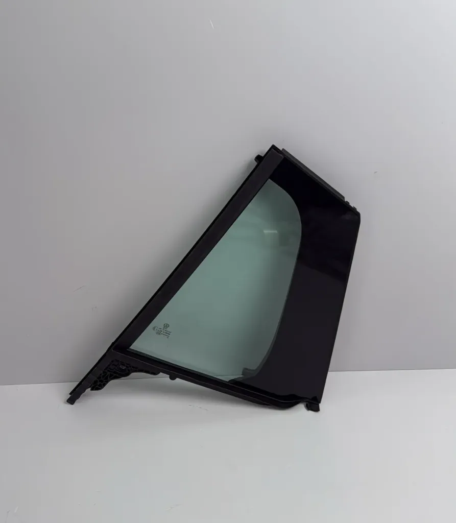 [L11A845113B] Xham trekendor i deres perpara majtas / Triangular door glass front left