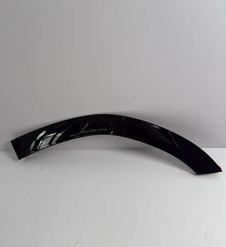 [L12G854819041] Hark rrote mbrapa majtas / Rear left wheel arch