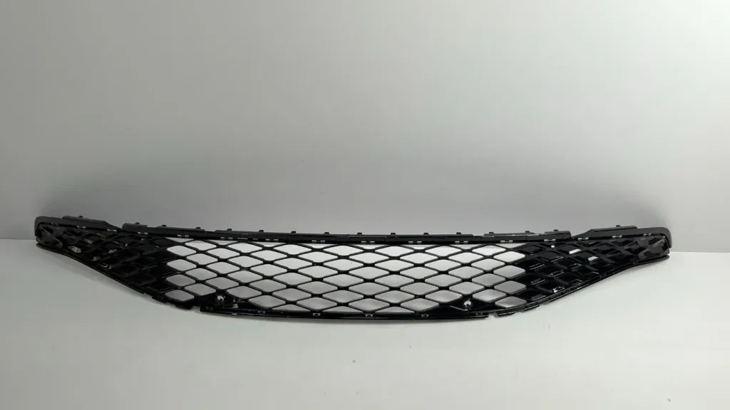 [L11G853671A041] Grile e poshtme qendrore / Lower central grille