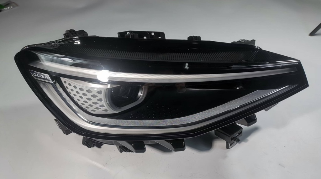 [10D941055] Fener djathtas version i larte (komplet) / Right headlight high version