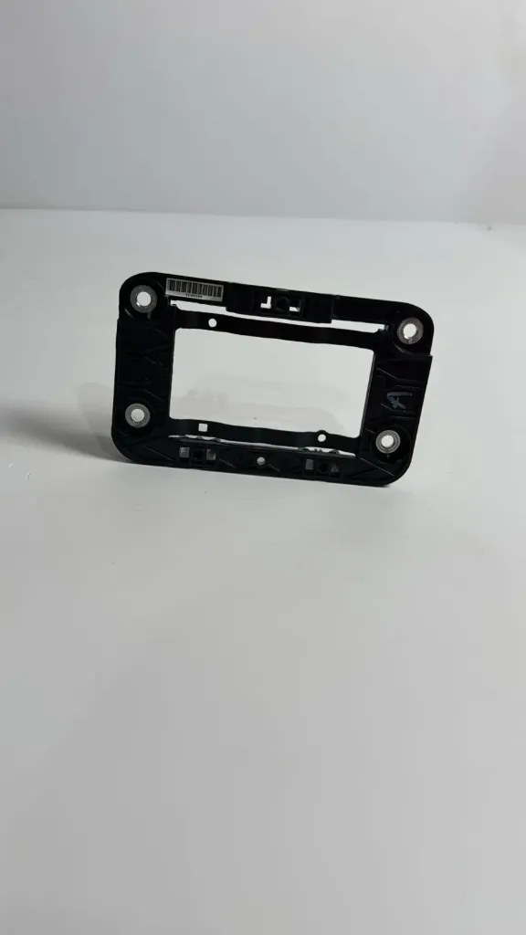 Mbajtese radar para / Front radar mount