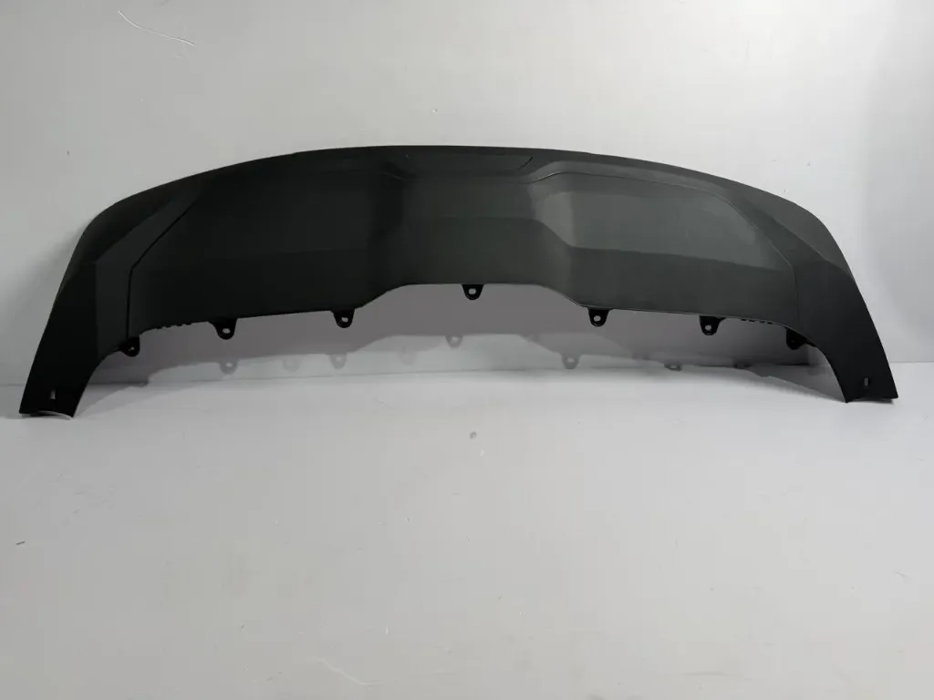 Panel kryesor poshtem parakolpi pasem / Main panel below rear bumper