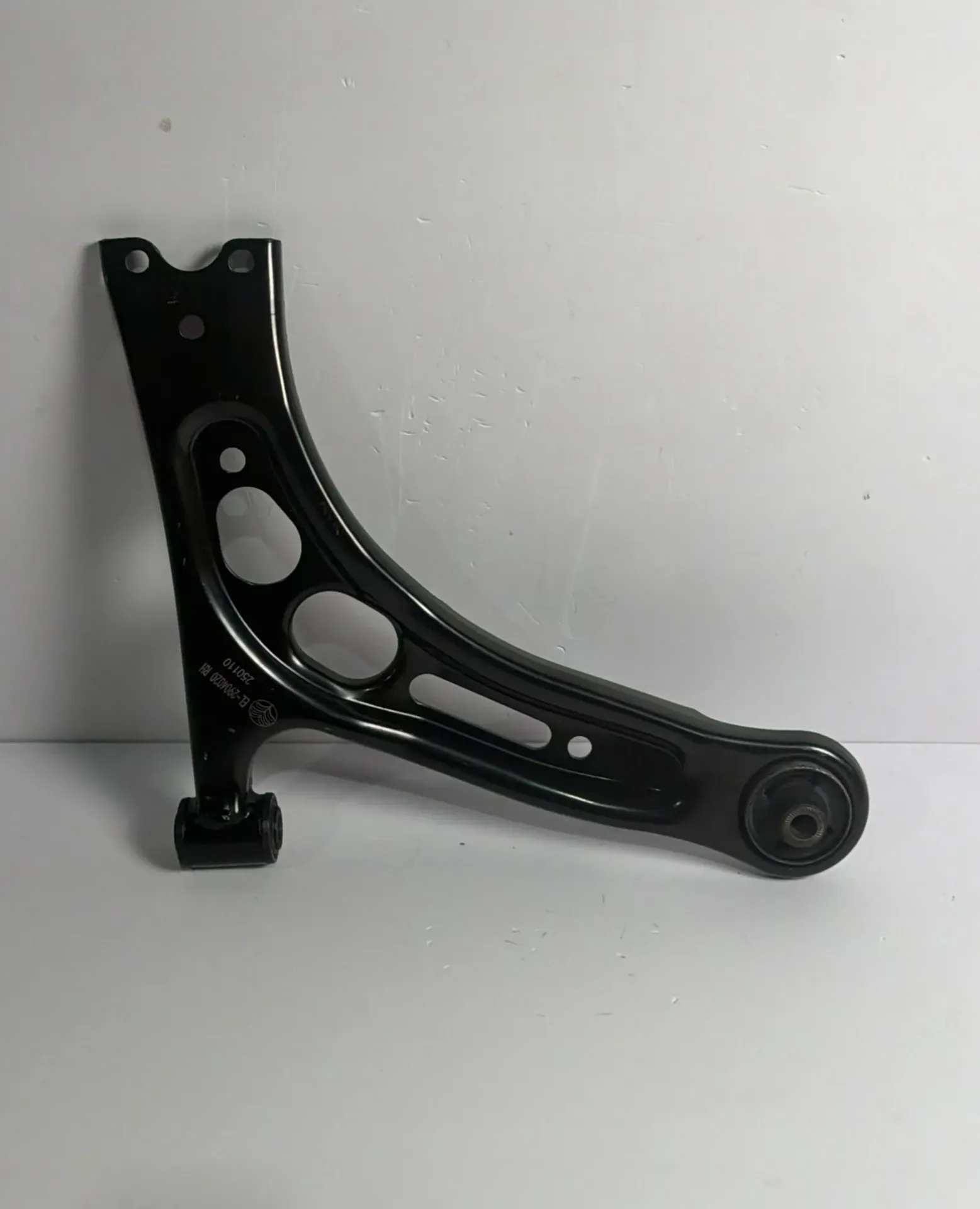 Krahu para djathtas komplet / Right front arm