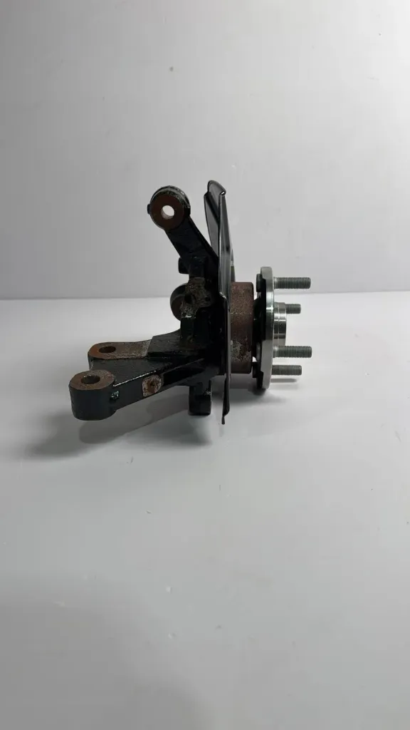 Bazament moco para majtas bashke me moco / Moco baseboard front left with moco