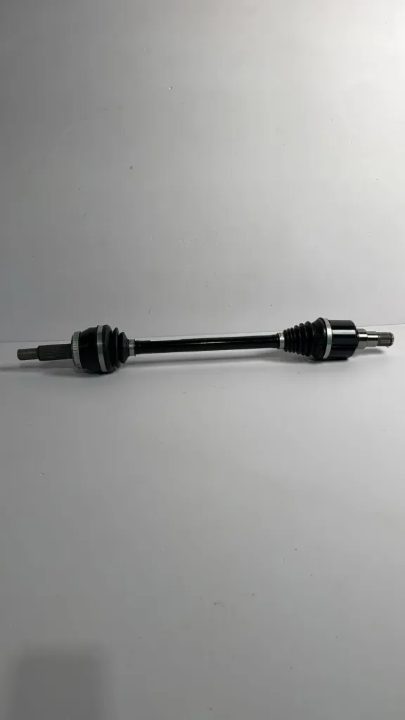 Semiaks transmisioni pasem djathtas / Rear right transmission shaft