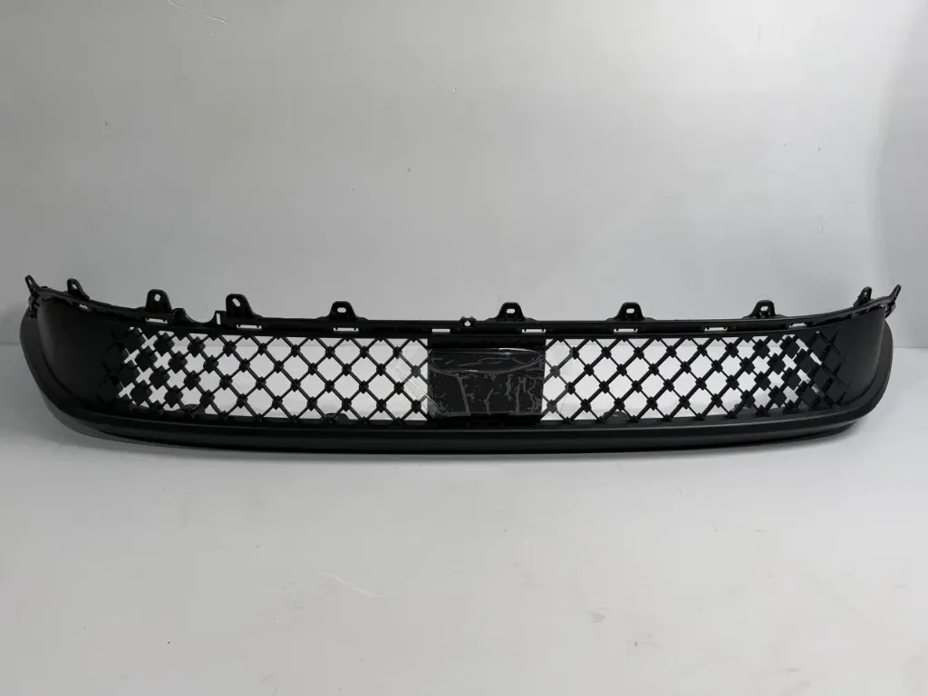 Parakolp pjesa e poshtme grile / Front bumper lower grille