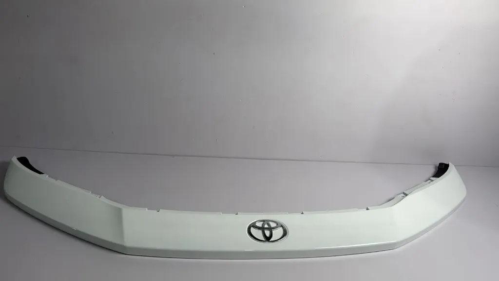 Panel dekorativ parakolpi siper / Decorative upper bumper panel