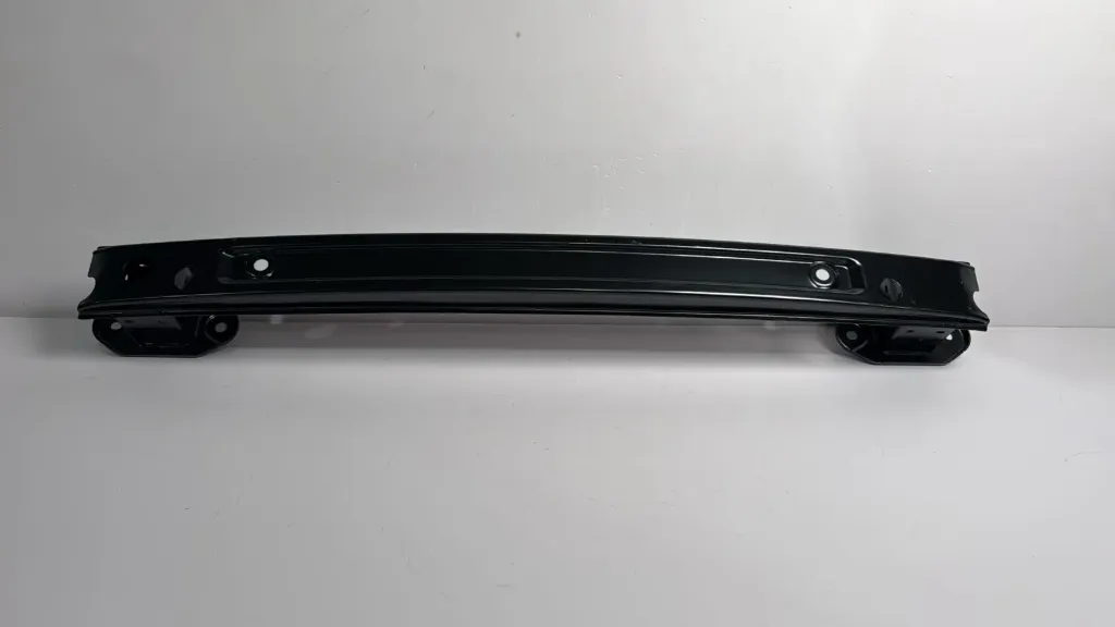 Travers mbrapakolpi / Rear bumper cross member