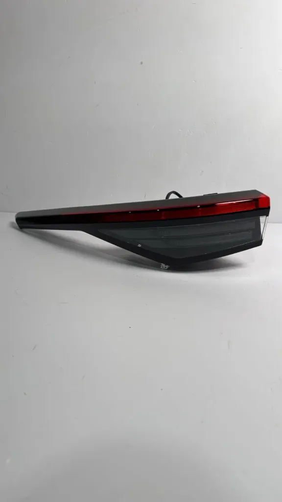 Stop pasem majtas / Rear left brake light