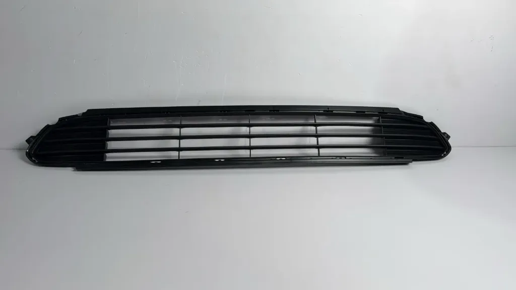 Grile radiatori poshtme / Lower radiator grille