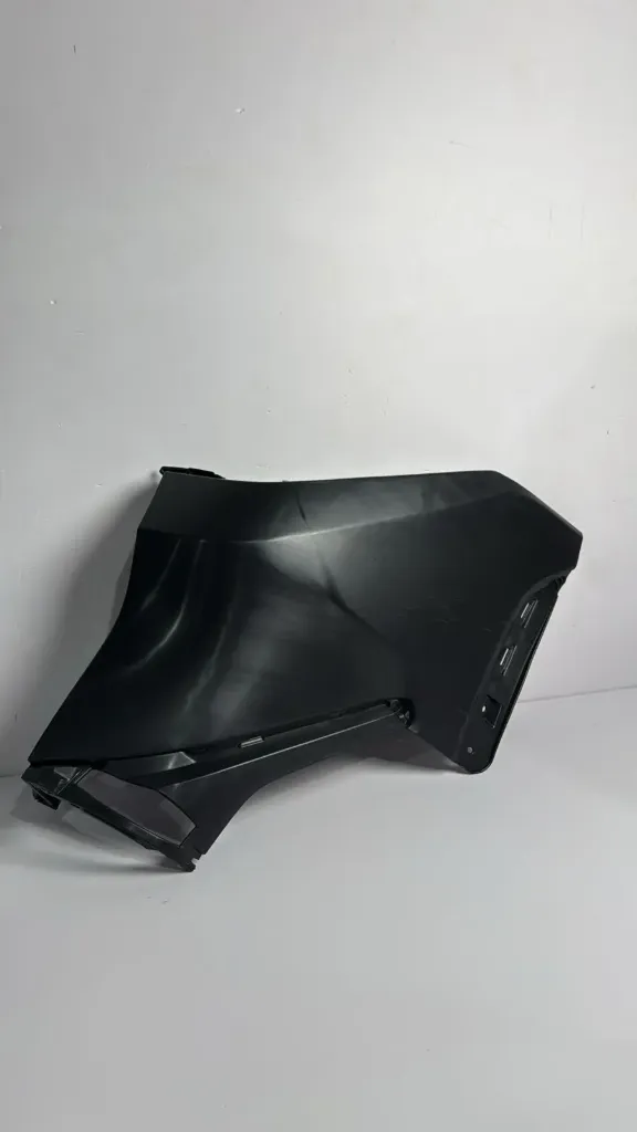 Cep parakolpi pasem majtas