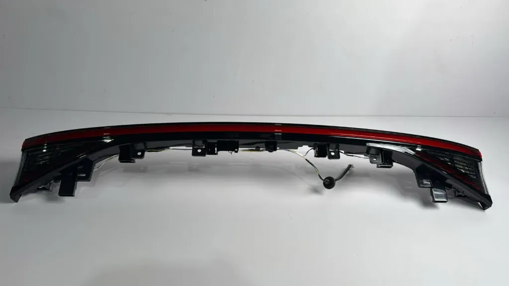 Stop qendror / Central brake light