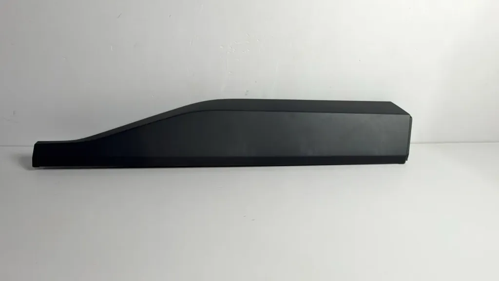 Dekor dere pasem djathtas