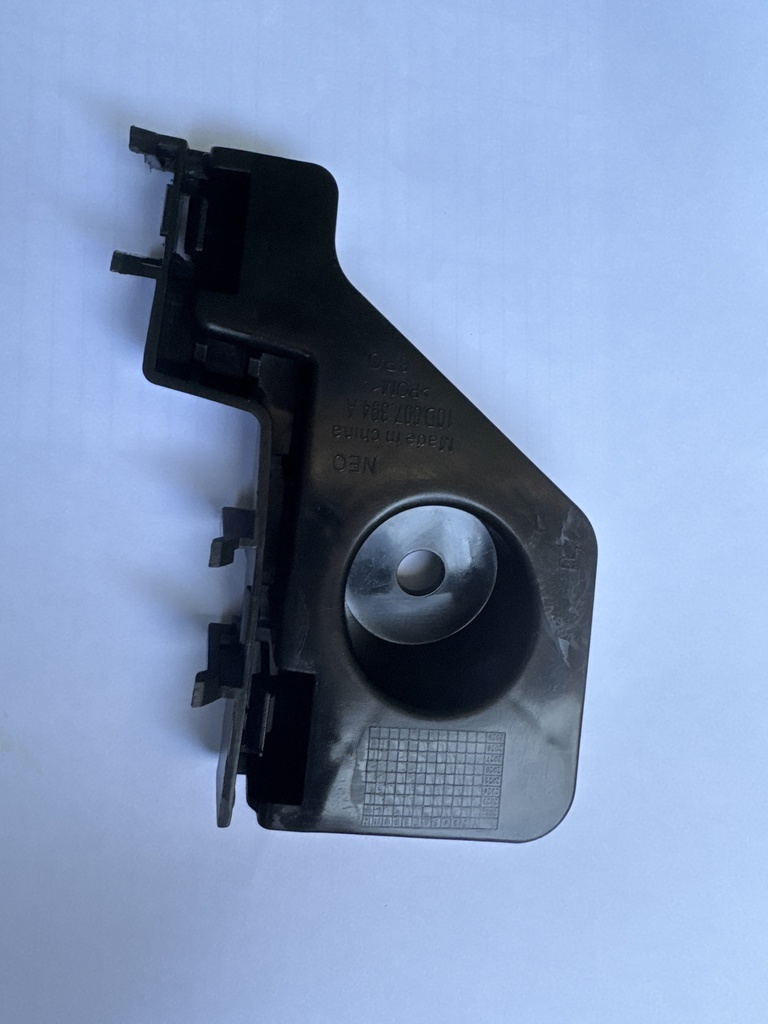 Mbajtese stopi djathtas / Right brake light holder