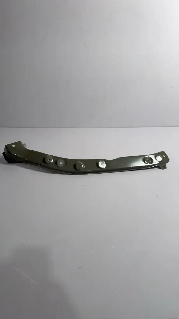 Mbajtese radiatori siperm majtas