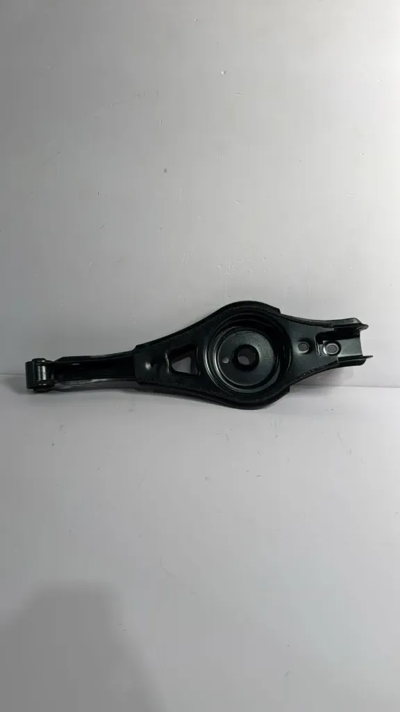 Krahu i poshtem pasem