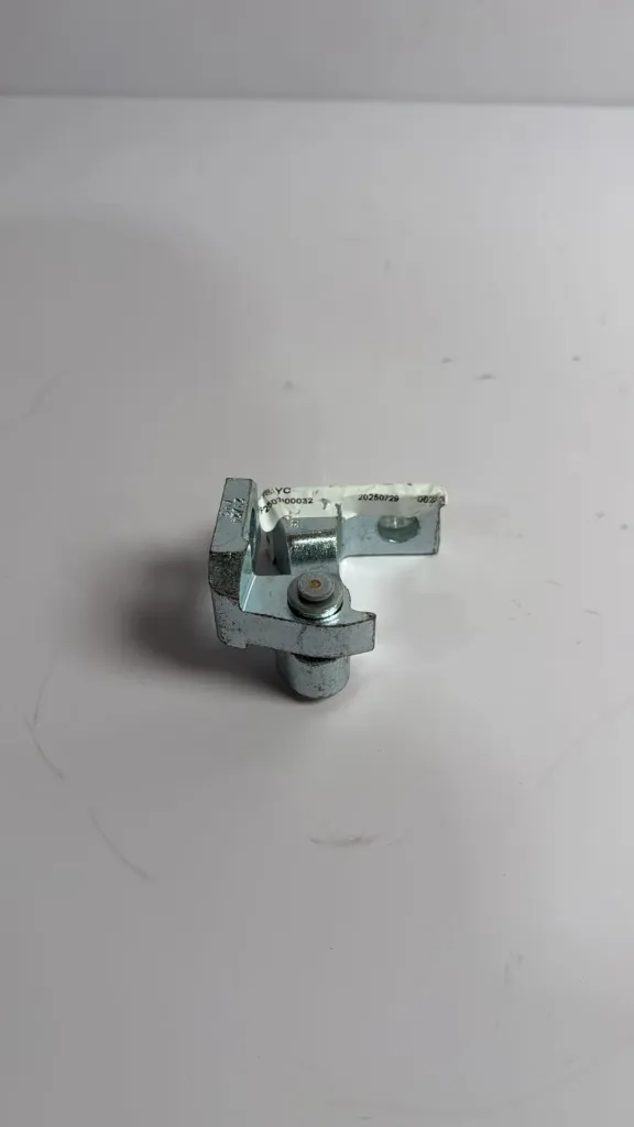 Menteshe dere para djathtas / Front right door hinge