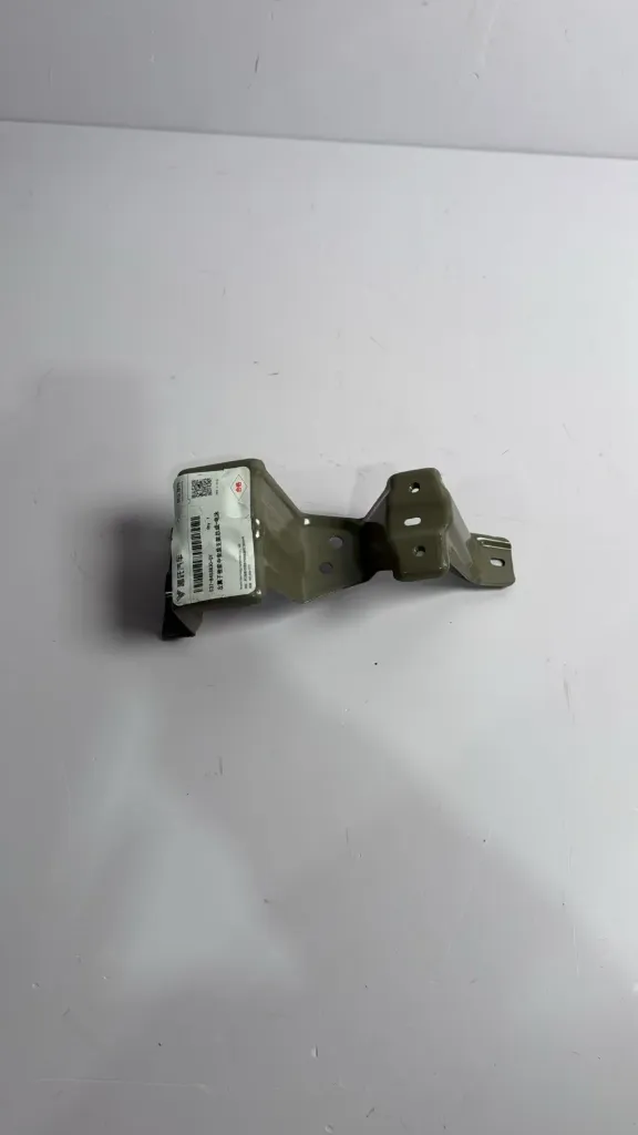 Mbajtese parafango majtas nr 1 / Left fender bracket no. 1
