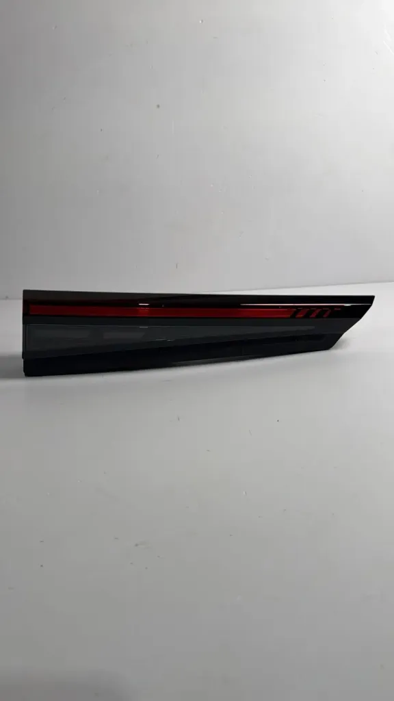 Drita e pasme e majtë